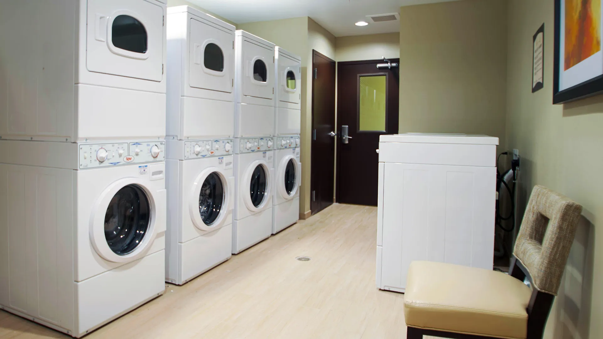 Staybridge Suites Denver - Central Park By Ihg