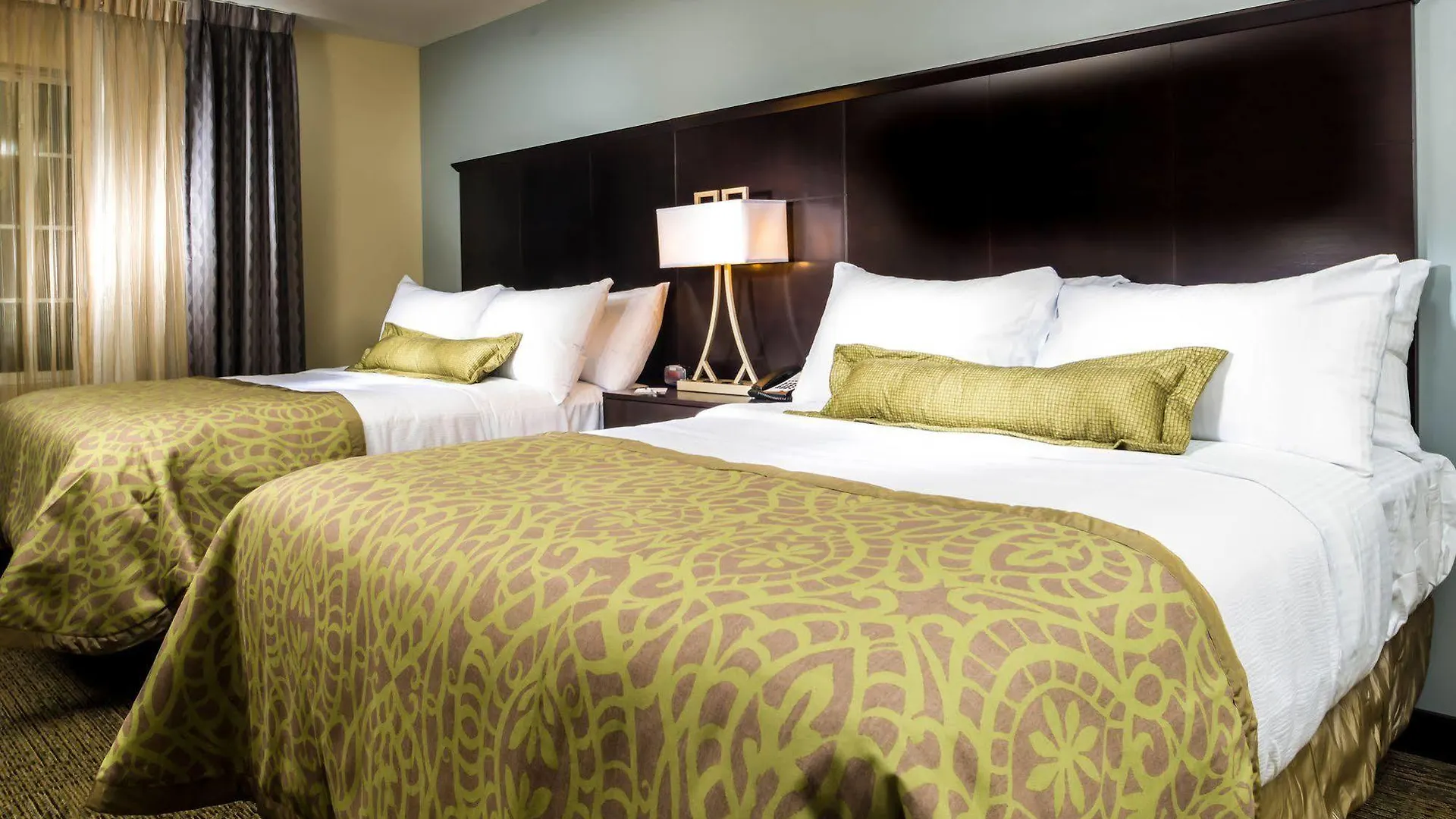 Otel Staybridge Suites Denver - Central Park By Ihg