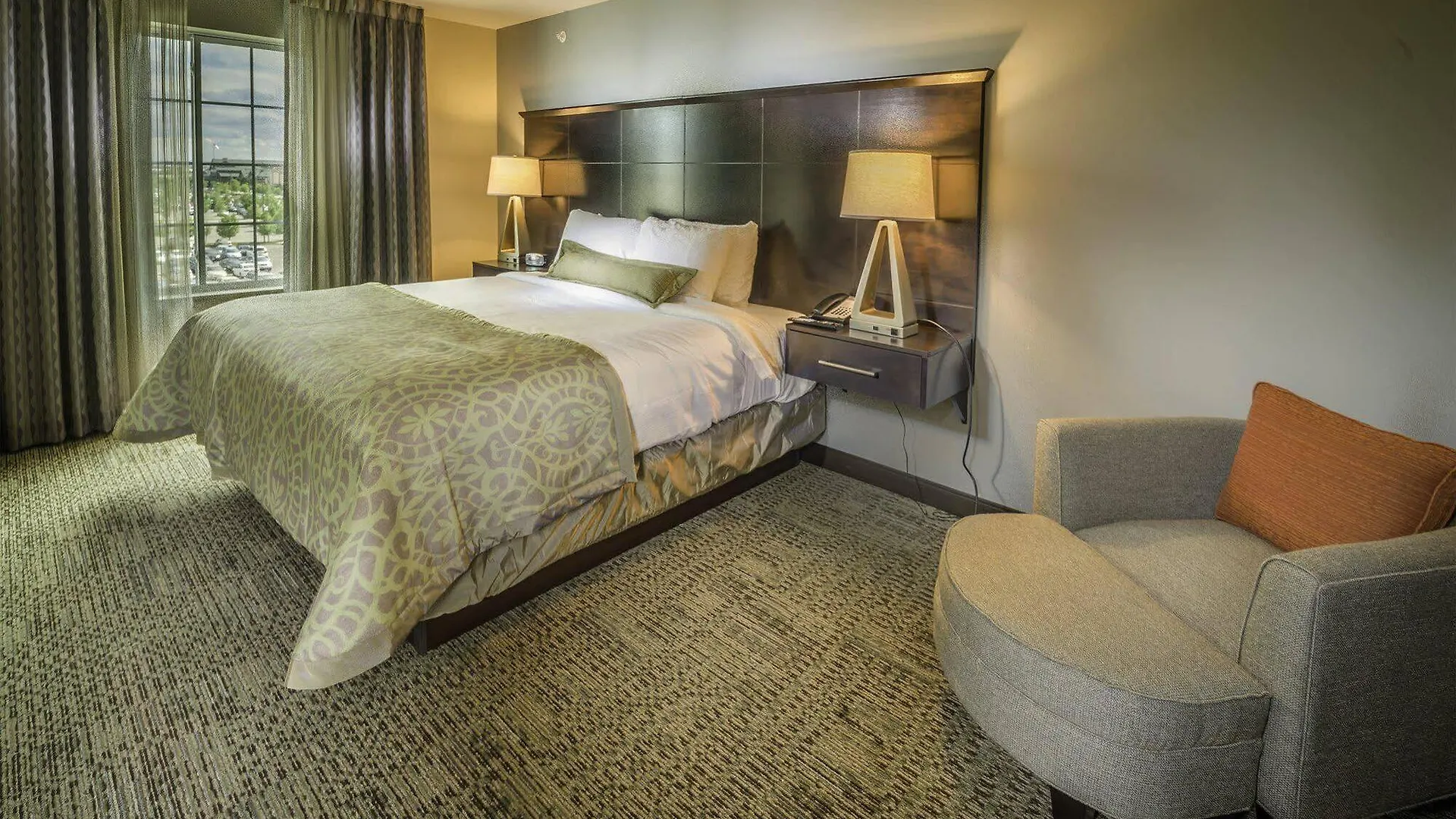 Staybridge Suites Denver - Central Park By Ihg